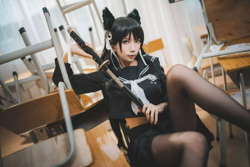 图片[1]-迷失人形QUQ学院幻想，犬cosplay图集展现青春活力-COS村